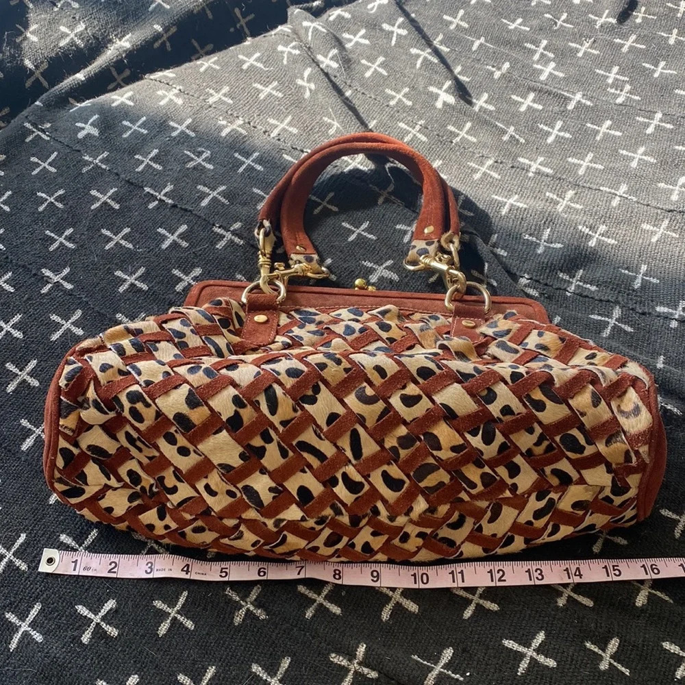 Gretchen Christine Rossi of OCH Lust 4 Luxe. An animal print leather handles - Picture 9 of 12